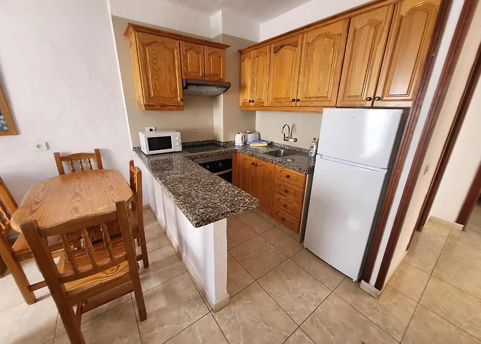 Floritas 2 Apartman Arona